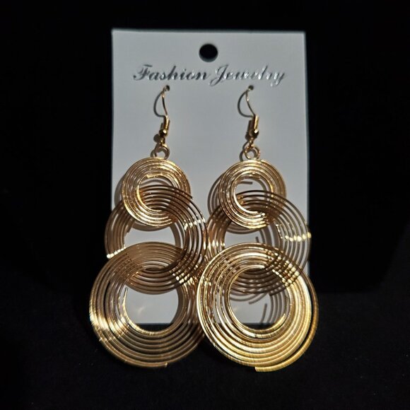 None Jewelry - NWT - Exaggerated Gold Circle Earrings